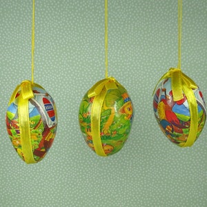 Vintage Easter egg ornaments 1980s plastic set of 3