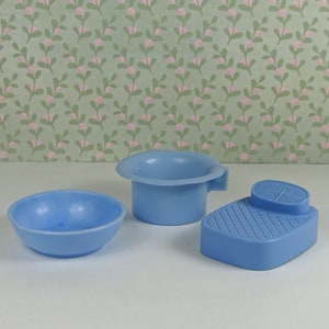 Vintage doll bathroom accessories 1950s plastic blue