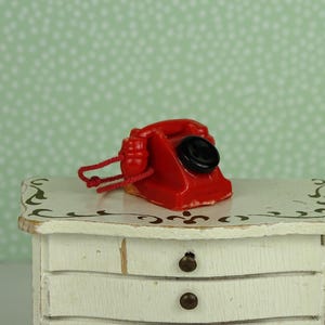 Puppenstube Vintage Telefon 1960er Jahre rot schwarz Kunststoff