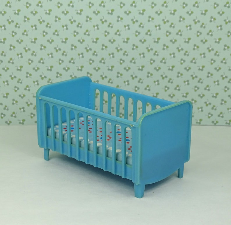 plastic crib