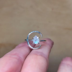 Valentines Day, White Moonstone Crescent Moon Ring, Spritual Jewelry for Women in Sterling Silver, Handcrafted Moon Ring with Teardrop