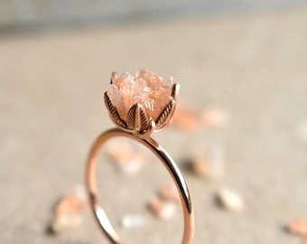 Unique Peach Moonstone Ring, Lotus Flower Ring in 14K Rose Gold Fill, Uncut Gem Engagement Ring, Raw Rough Peach Moonstone Jewelry for Women