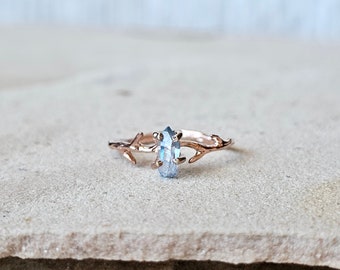 Tree Branch Band with Ocean Blue Crystal Point, Rose Gold & Aqua Aura, Antler Ring for Nature Lover, Witch Ring, Woodland Jewelry in Size 6