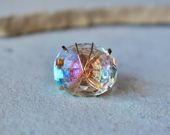 Mystic Topaz Statement Ring in 14K Yellow Gold, Wire Wrap Precious Gemstone, Rainbow Jewelry, Avant Garde Party Ring, Date Night Accessory