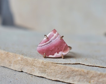 Pink and White Lace Crystal Ring, Rhodochrosite Rose Gold Fill Statement Ring, Natural Triangle Shape Jewelry, Early Christmas Shopping, 8