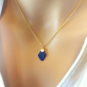 Small Blue Lapis Lazuli Pendant Necklace, Gemstone Layering Necklace, Short Dainty Lapis Lazuli Stone Necklace Gift, Cobalt Blue Necklace