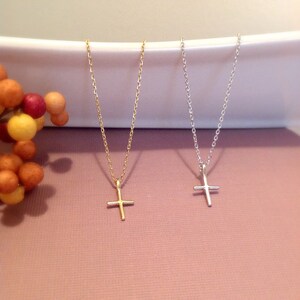 Collier religieux, petite croix, cadeau d'encouragement, collier croix pour femme, petit collier croix en or pour fille, collier croix en argent image 3