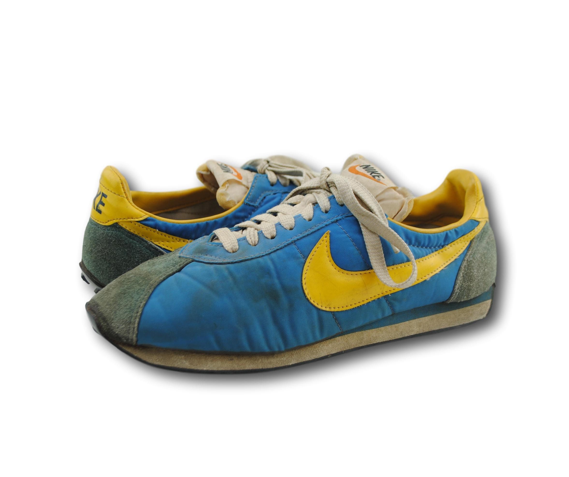 nike vintage waffle sneakers