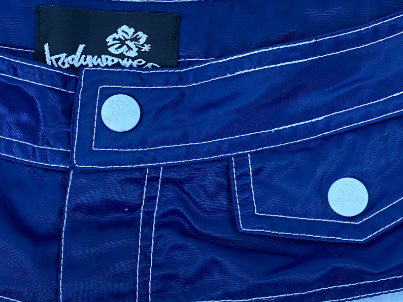 Vintage 90/'s BODY WAVES Blue Striped100/% Nylon Swim Trunks Beach Surf Board Shorts Sz 9