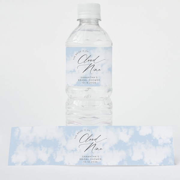 La mariée est sur le modèle d'enveloppe de bouteille d'eau Cloud Nine, Cloud Nine Bridal Shower Favors, Cloud 9 Bachelorette, étiquette de bouteille d'eau imprimable