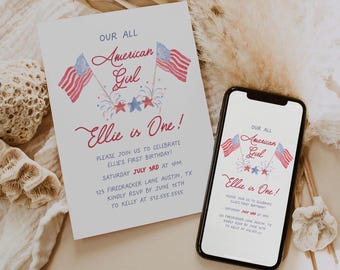Pode incluir: Um convite digital e impresso para um primeiro aniversário. O convite apresenta uma ilustração em aquarela de duas bandeiras americanas com fogos de artifício e estrelas. O texto diz "Our All American Girl Ellie is One!" e inclui detalhes sobre a festa, incluindo a data, a hora, o local e as informações de RSVP.