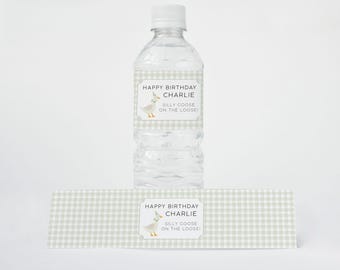 Plantilla de etiqueta de botella de agua de cumpleaños de ganso tonto, fiesta de 1er cumpleaños de ganso, cumpleaños de un pato afortunado, primer cumpleaños de ganso tonto, editable