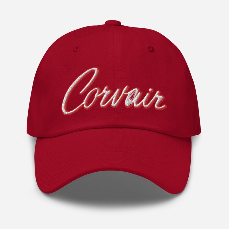 Bonnet brodé Corvair Script 2 couleur blanc rouge Cranberry