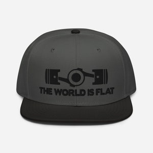 The World Is Flat Embroidered Snapback Hat Black / Charcoal gra