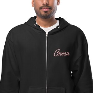 Bestickter Corvair Script Unisex Fleece Zip up Hoodie