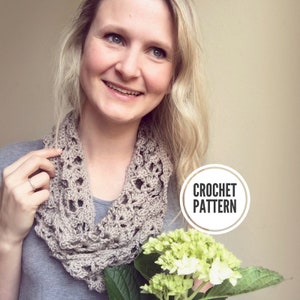 The Alis Infinity Scarf **Pattern Only. Crochet Scarf pattern. Infinity Scarf Pattern. Easy Crochet Scarf Pattern. Spring Scarf pattern.