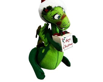 Figura decorativa de dragón navideño verde vintage de Analee, difícil de encontrar, suave y rara.