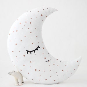 Cojín de media luna blanco con puntos de bronce para decoración de guardería, idea de regalo para baby shower, almohada de ensueño, cama con dosel para habitación de niño, tipi para niña