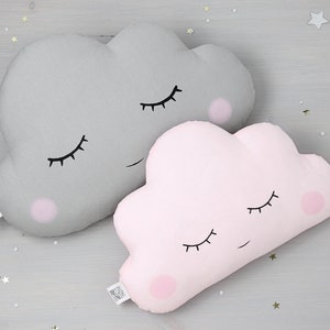 Déco chambre bébé fille, oreillers nuage faits main pour chambre d'enfant rose et gris coussin de lit de bébé cadeau de douche boho accessoires de chambre d'enfant en bas âge
