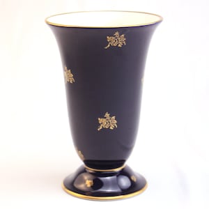 Cobalt Blue Porcelain Vase: 18k Gold Rose Accent - Vintage Bavaria