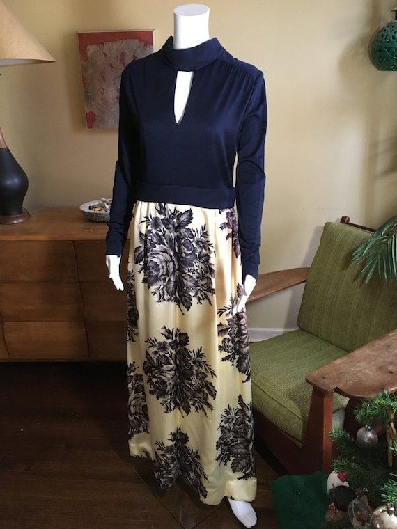 1970s Formal Gown Maxi Dress Navy Sexy Keyhole To… - image 1