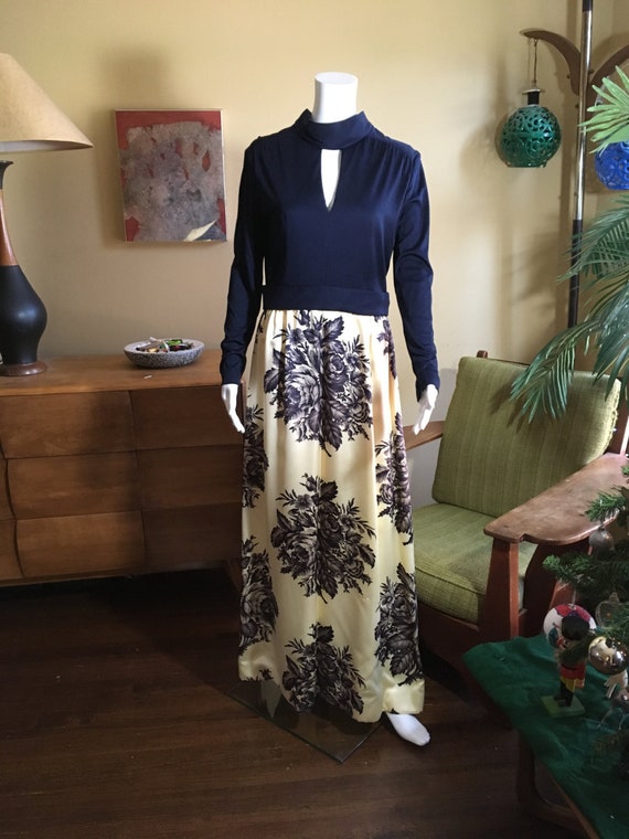 1970s Formal Gown Maxi Dress Navy Sexy Keyhole To… - image 2