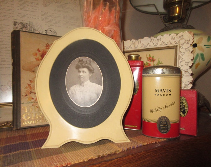 Pyralin Screen 1920s Vintage Oval Celluloid Pyralin Ivory Cream Style Frame Gibson ...