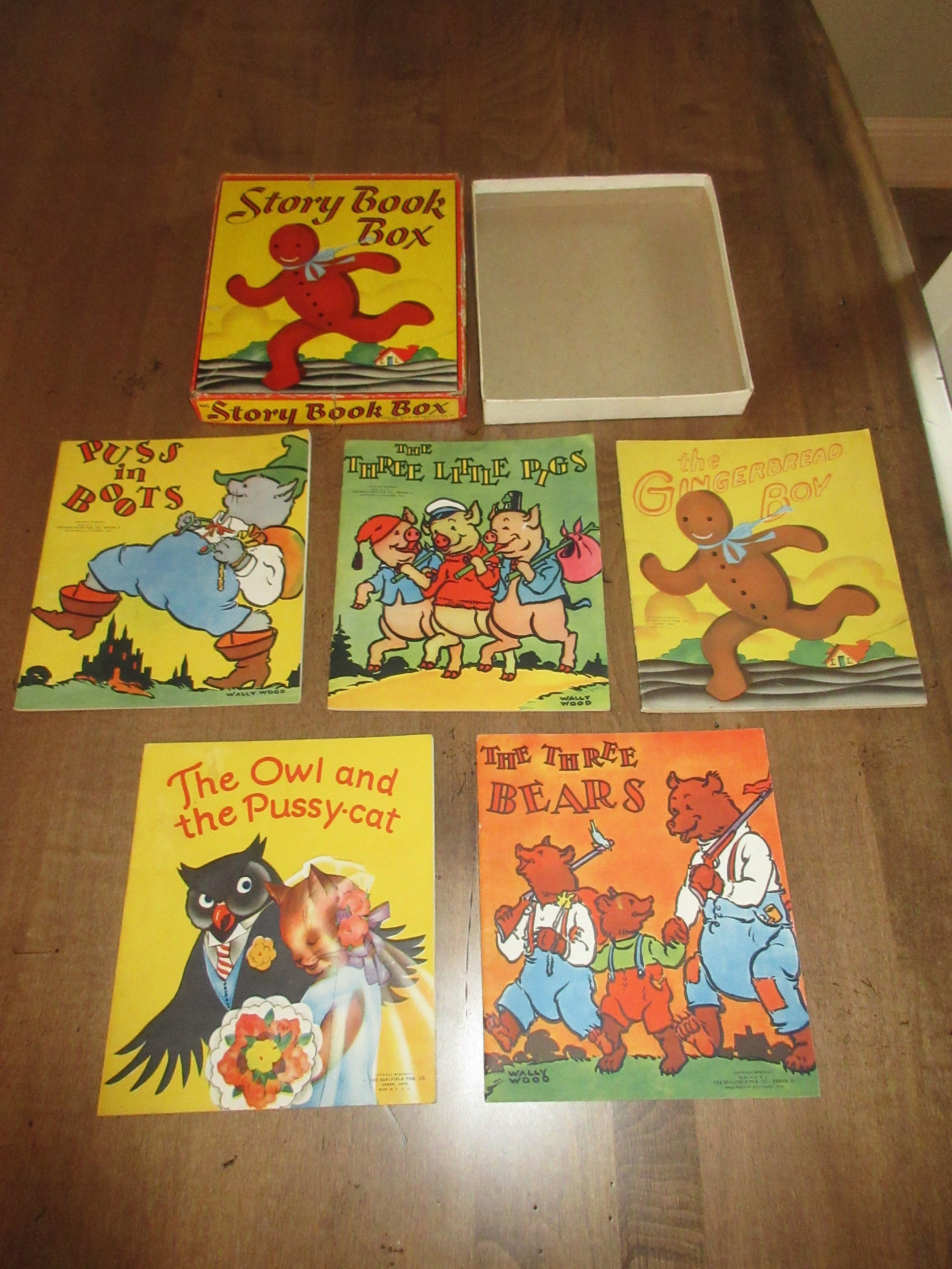 Original Box 1942 Owl & Pussy-Cat Puss In Boots Gingerbread Boy 3 Little Pigs 3 Bears Saafield W