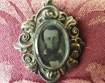 war ca 1914 French soldier silvertone sweetheart Antique photo brooch