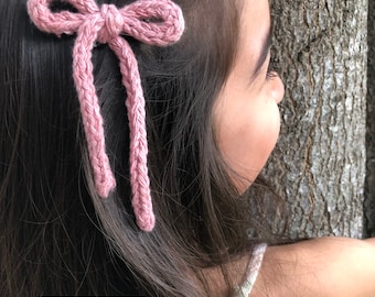Presilha de laço de cabelo de crochê: mistura de algodão reciclado amarrada à mão