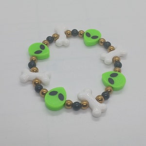 Halloween bracelet, alien and bone beads, Kandi beads, bracelet,