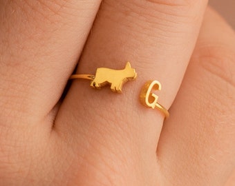 Duo de bagues d'initiale pour animal de compagnie par Caitlyn minimaliste • Bague personnalisée avec breloque lettre animal • Bague réglable délicate • Cadeau personnalisé pour maman de chien • RM74F39