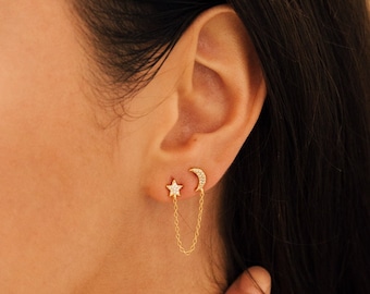 Stern- und Mond-Kettenohrring von Caitlyn Minimalistisch • Himmlische Doppel-Piercing-Ohrstecker mit Pavé-Diamanten • Geschenk für eine Freundin • ER226