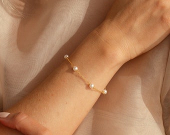 Pearl Station Bracelet by Caitlyn Minimalist • Dainty Pearl Bracelet • Beaded Charm Bracelet • Simple Gold Jewelry • Gift for Her • BR054