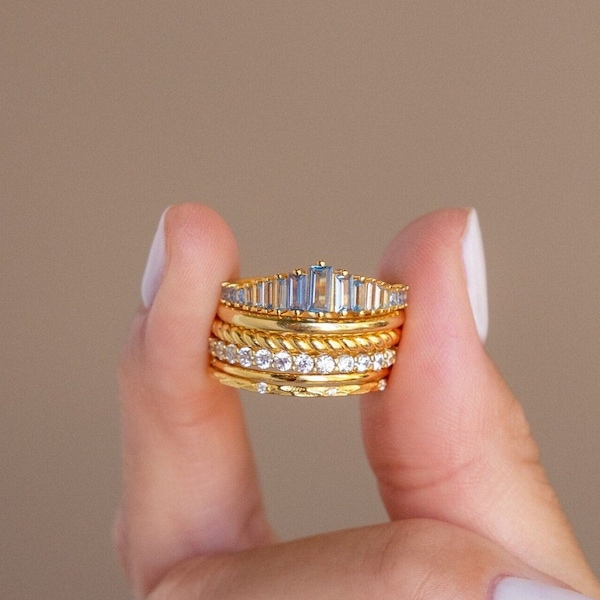 Art Deco Aquamarine Ring by CaitlynMinimalist • Chandelier Blue Diamond Ring in Gold • Vintage Aquamarine Jewelry • Anniversary Gift • RR106