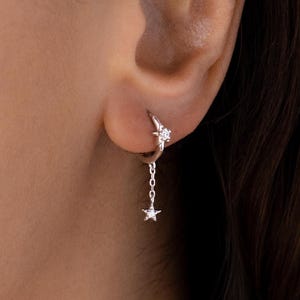 Star Drop Chain Earrings by Caitlyn Minimalist • Diamond Celestial Hoop Earrings in Silver • Dainty Star Jewelry • Daughter Gift • ER669