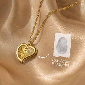 Fingerabdruck Herz Halskette von Caitlyn Minimalist • Personalisierte Fingerabdruck Herz Halskette • Erinnerungsschmuck • Geschenk für Mutter • NM143NI
