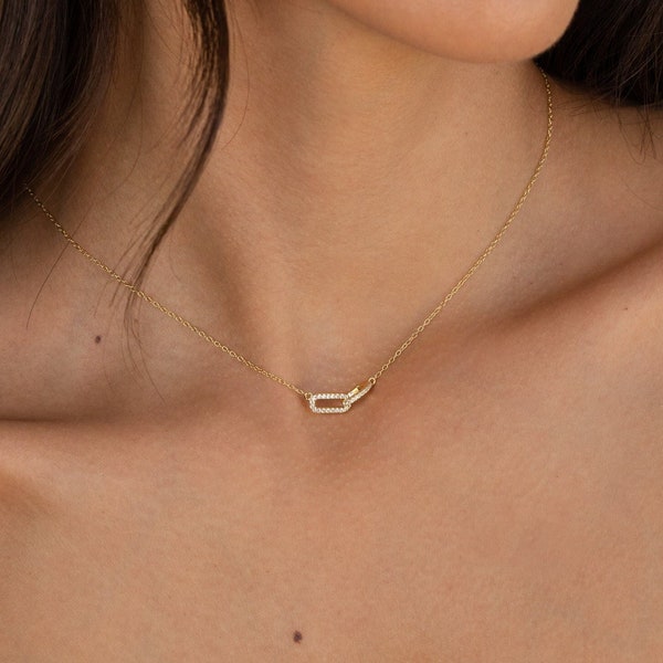 Collier à pendentif pavé par Caitlyn Minimalist • Collier avec diamants entrelacés • Cadeau parfait pour elle • Cadeau d'anniversaire • NR090