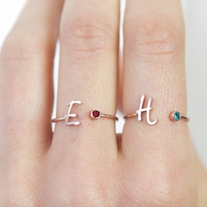 Anillo de piedra de nacimiento con inicial personalizado • Anillo de iniciales personalizado en plata de ley • Anillo de piedra preciosa con nombre personalizado para madre • Anillo para madre e hijo • RM06F48