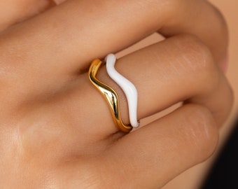 Wavy Ring Set by Caitlyn Minimalist • Unique Chevron Style Stacking Rings • Minimalist Curve Ring • Best Friend Gift • RR137