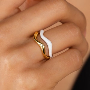 Wavy Ring Set by Caitlyn Minimalist • Unique Chevron Style Stacking Rings • Minimalist Curve Ring • Best Friend Gift • RR137