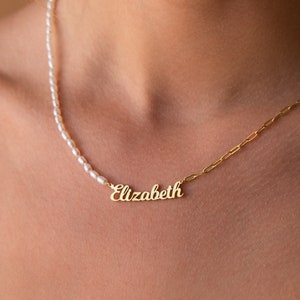 Collar con nombre personalizado de Caitlyn Minimalist • Collar con nombre delicado mitad perla, mitad clip • Regalo para novia • NM104F97