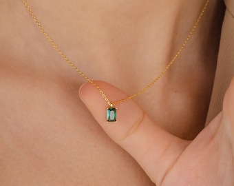 Emerald Gemstone Necklace by Caitlyn Minimalist • Green Pendant Necklace • Dainty Emerald Birthstone Jewelry • Girlfriend Gift • NR120