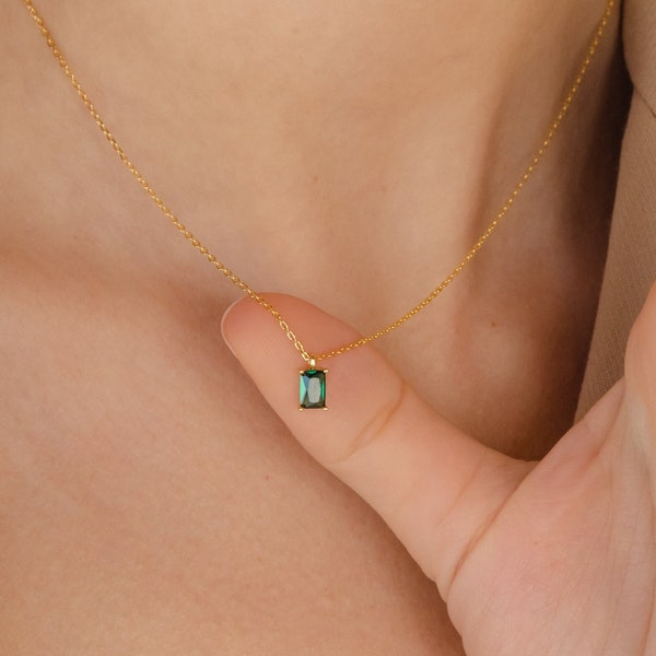 Emerald Gemstone Necklace by Caitlyn Minimalist • Green Pendant Necklace • Dainty Emerald Birthstone Jewelry • Girlfriend Gift • NR120