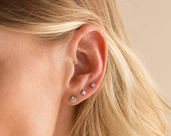 Clous d'oreilles diamants quotidiens par Caitlyn Minimalist • Boucles d'oreilles diamant minimalistes, clou du cartilage délicat • Parfaites pour votre quotidien