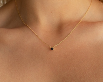 Onyx sierlijke charme ketting van Caitlyn minimalistisch • Trendy gelaagdheid, minimalistische ketting voor de zomer • Beste vriend cadeau • NR048