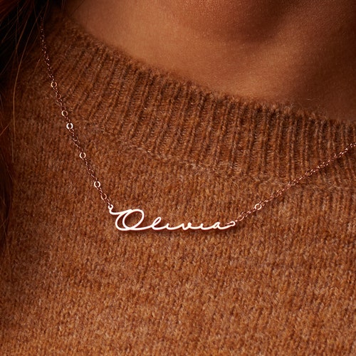 Perfect Gift for Her • Minimalist Name Necklace by CaitlynMinimalist in Sterling Silver, Gold and Rose Gold • NH02F66