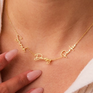 Collar con múltiples dijes y nombre de Caitlyn Minimalista • Delicado collar con nombre para niña • Joyería personalizada • Regalo de Navidad para mamá • NM129F91