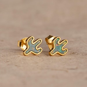 Opal Cactus Stud Earrings by CaitlynMinimalist • Desert Style Boho Earrings • Green Gemstone Earrings • Nature Jewelry • Sister Gift • ER602