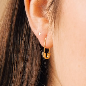 Safety Pin Earrings by Caitlyn Minimalist • Unique Hoop Earrings in Gold & Silver • Minimalist Jewelry • Birthday Gift for Her • ER087